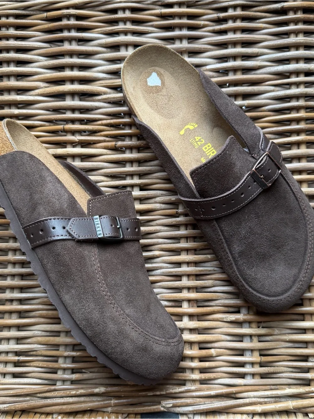 NEW Birkenstock Eaton Suede Clog Sandals Buckle EU 42 US 9 Men’s Brown Shoes